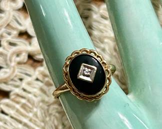 Sweet onyx and diamond ring