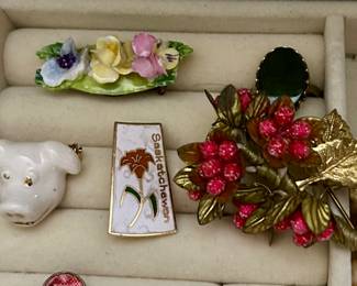 porcelain and enamel vintage brooches