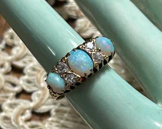 Opal and diamonds antique ring