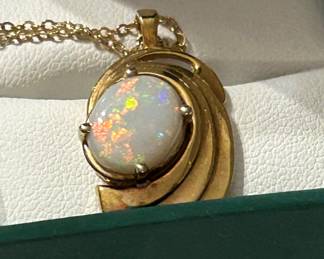 14k gold natural opal pendant with chain