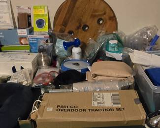 Lots of Good Medical Supplies- Very nice Supplies!