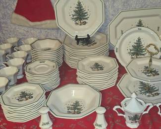 Christmas Dishes by "Christmastime by Nikko"