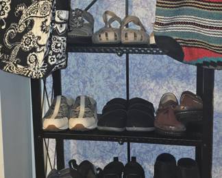 More Ladies Shoes -Size 9 - 10 - More pictures to come!!