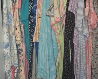 Ladies Gowns - Size M - XL