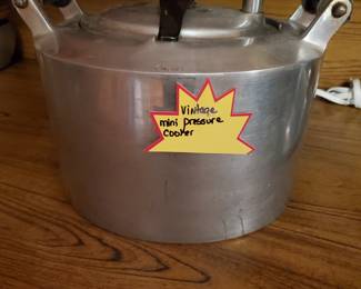 Pressure cooker