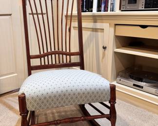 Spindel back rocker with upholstered seat