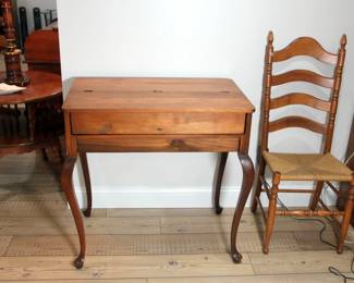 Spinet Desk