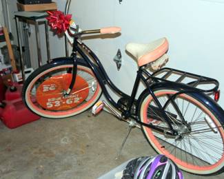 NEW Schwinn Madeline Bike