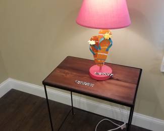 Wood & metal accent table; flipflop table lamp