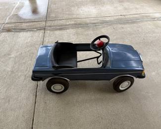 1990 child’s BMW pedal car