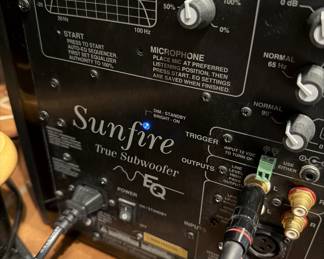 Bob Carver Sunfire True Subwoofer EQ in excellent working condition
