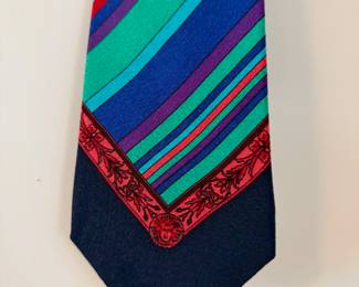Gianni Versace silk tie in excellent vintage condition