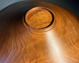 Beautiful Don Wodjenski hand turned wood bowl