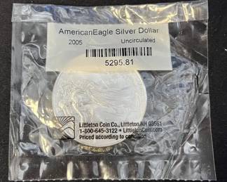 American Eagle Silver Dollar Uncirculated 2005 Littleton Coin Co.
*weight is approximate and shown in pictures (1.021 Troy ounces) weight includes packaging, coin is sealed 
