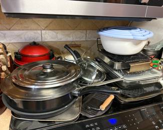 pots and pans, bakeware