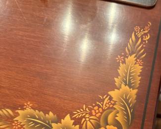 HITCHCOCK DINING TABLE