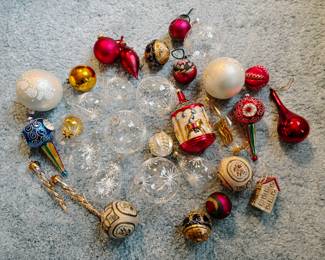 VINTAGE CHRISTMAS DECORATIONS