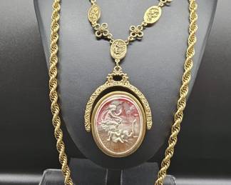 Vtg. Goldette Cameo Necklace
