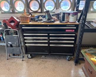 Rolling Husky Tool Bin 