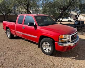 2003 GMC Sierra Truck - 4 Wheel Drive - Extended Cab - AC Works - 271,000 Miles - Title In Hand - Sorry No Trades -- Asking $4700 - Cash Only -- Feel Free To Call - Thanks