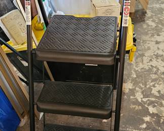 STEP STOOL