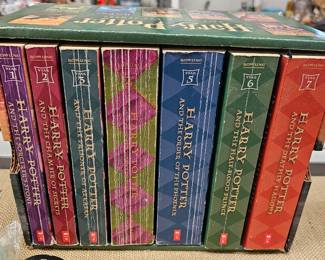 HARRY POTTER BOOK LOT