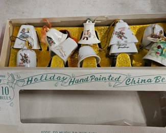 VINTAGE CHRISTMAS ORNAMENTS