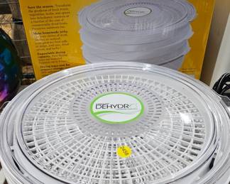 FOOD DEHYDRATOR