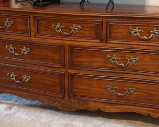 Lovely maple chest in perfect condition