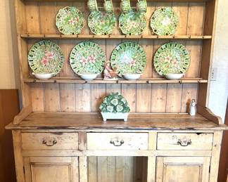 Wonderful antique pine cabinrt