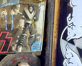 there are a few really kool OZZY and ACE pieces…