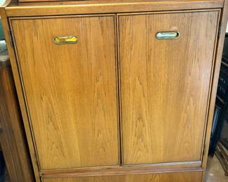 Amazing MCM cabinet
