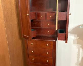 5.5’ swivel jewelry armoire