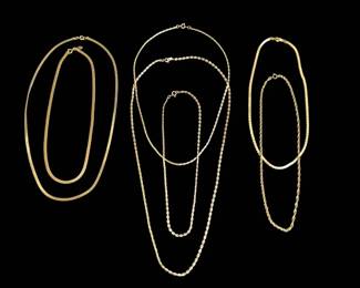 7 Gold Toned Chain Link Necklaces