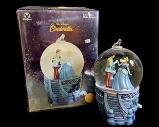Walt Disneys Cinderella Snow Globe W Music