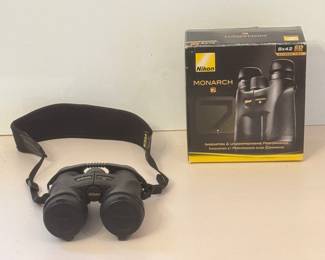 Nikon Monarch 7: 8 x 42 Water and Fog Proof Binoculars