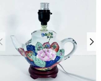 Chinese tobacco leaf porcelain teapot lamp