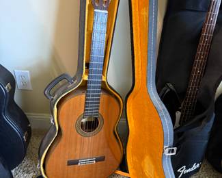 *	#70	Yamaha acoustic guitar with case #G-255SII	 $200.00