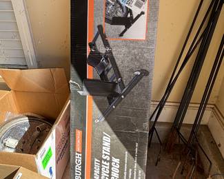 #106	Pittsburg motorcycle stand	 $100.00