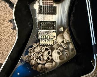 *	#65	Jackson Skull Guitar with hard case Excellent!	 $500.00