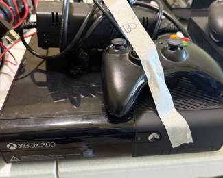 #85	Xbox 360 Console	 $60.00 	WORKS!