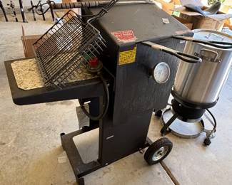 #108	Cajun Fryer #FF2-R	SOLD