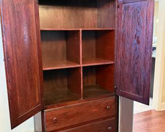 #4	Armoire 37x18x72	 $100.00
