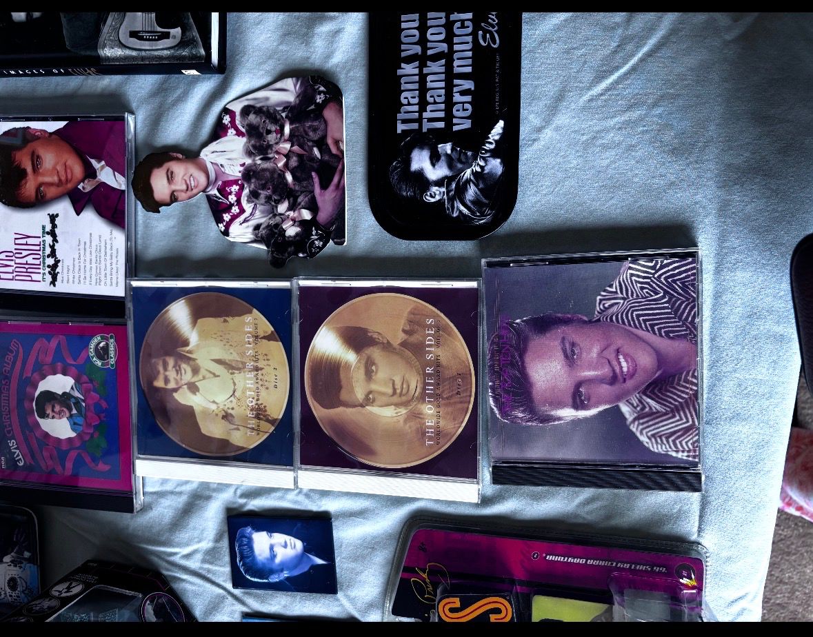 Elvis collection zoom#4