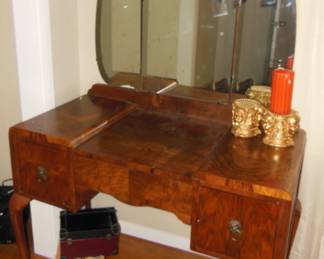 vintage dressing table