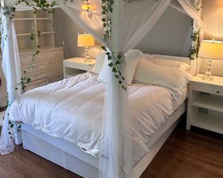 English four poster bed