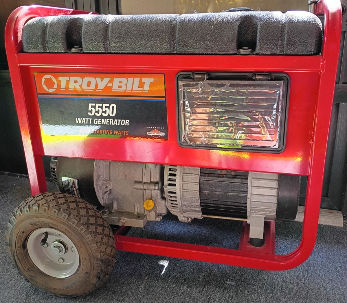 I DO NOT BELIEVE THAT THE GENERATOR HAS EVER BEEN RUN. $200 including the Briggs and Stratton 220volt pigtail AND the heavy duty black extension cord.