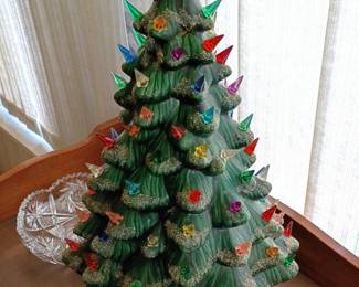 Nice vintage ceramic Christmas tree