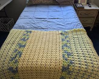 Twin size memory foam mattress