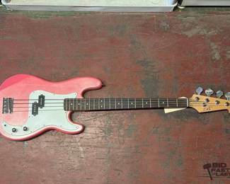 6140  Electric Bass Guitar